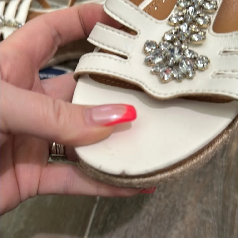 Adrienne Vittadini White and Brown Wedges with Comfort Design